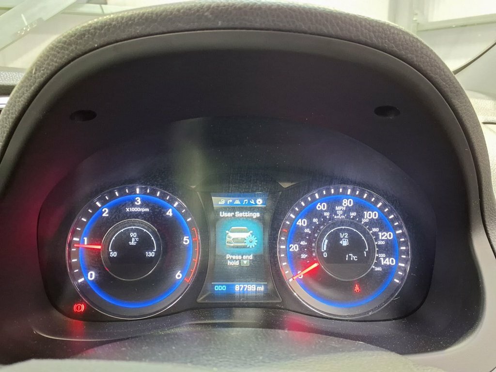 Hyundai I40 Hyundai I40 1.7 Crdi Blue Drive Se Nav Bus Dct Blue #11