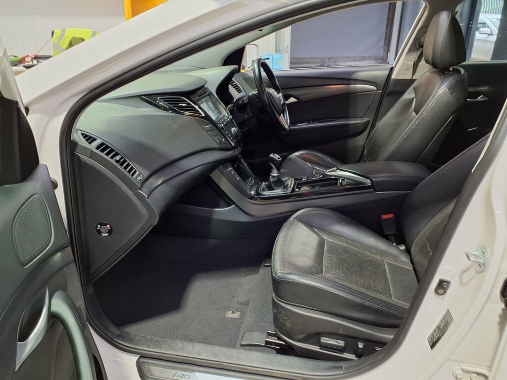 Hyundai I40 1.7L Premium White #3