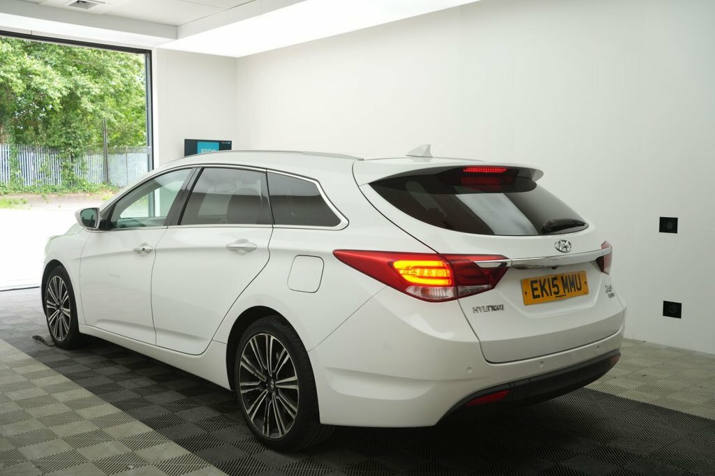 Hyundai I40 1.7L Premium White #2