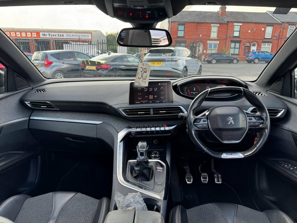 Peugeot 3008 1.2L Gt Line White #3
