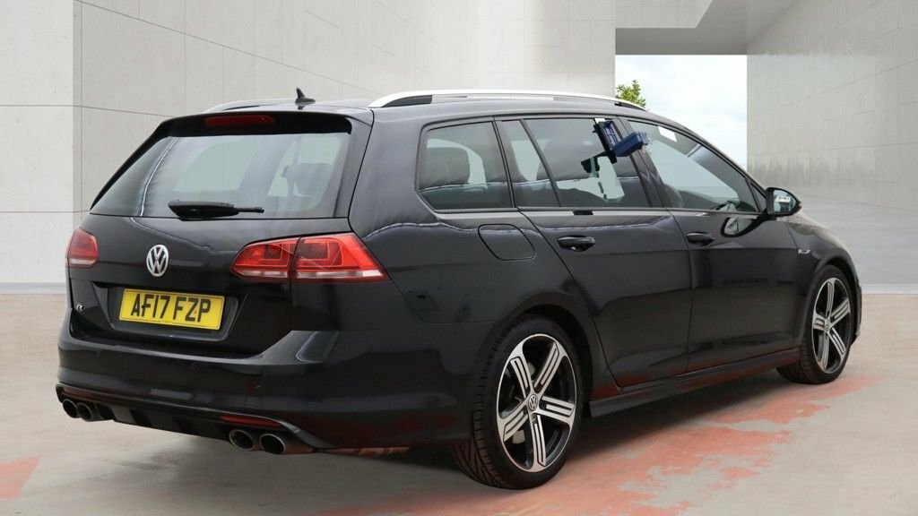 Volkswagen Golf 2L R Black #6
