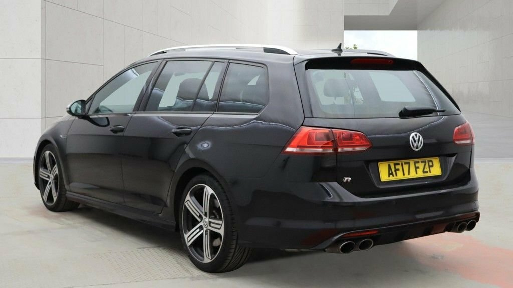 Volkswagen Golf 2L R Black #2