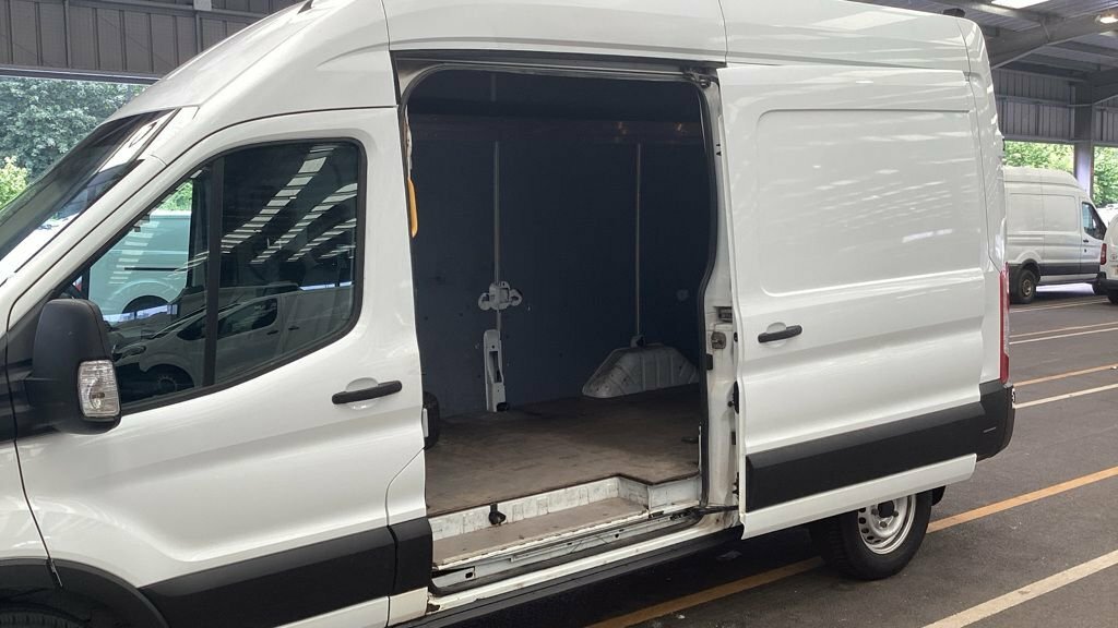 Ford Transit Custom 2L Leader FH21OTA White #5