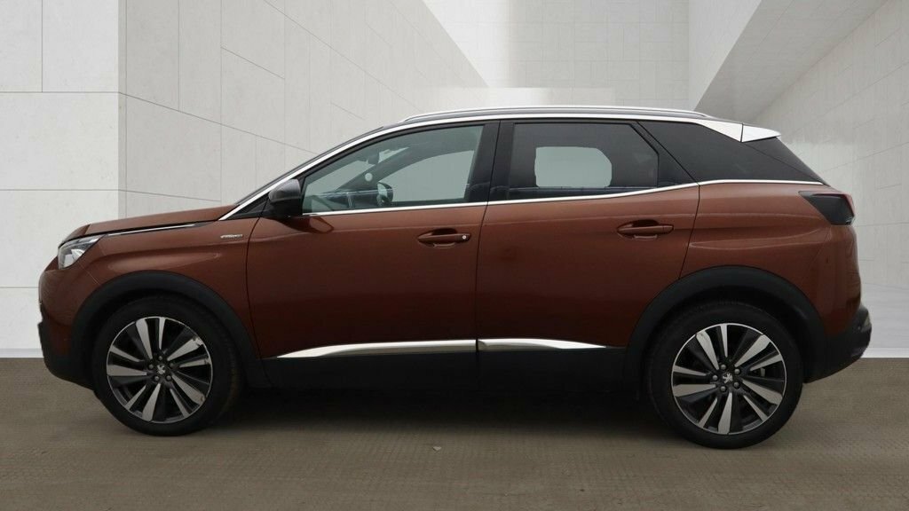 Peugeot 3008 1.5L Gt Line Premium Brown #2