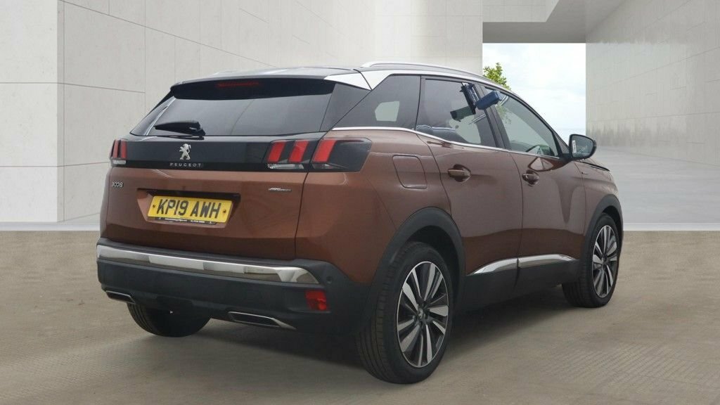 Peugeot 3008 1.5L Gt Line Premium Brown #4