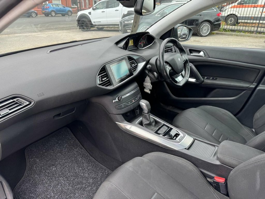 Peugeot 308 Hdi Active White #7