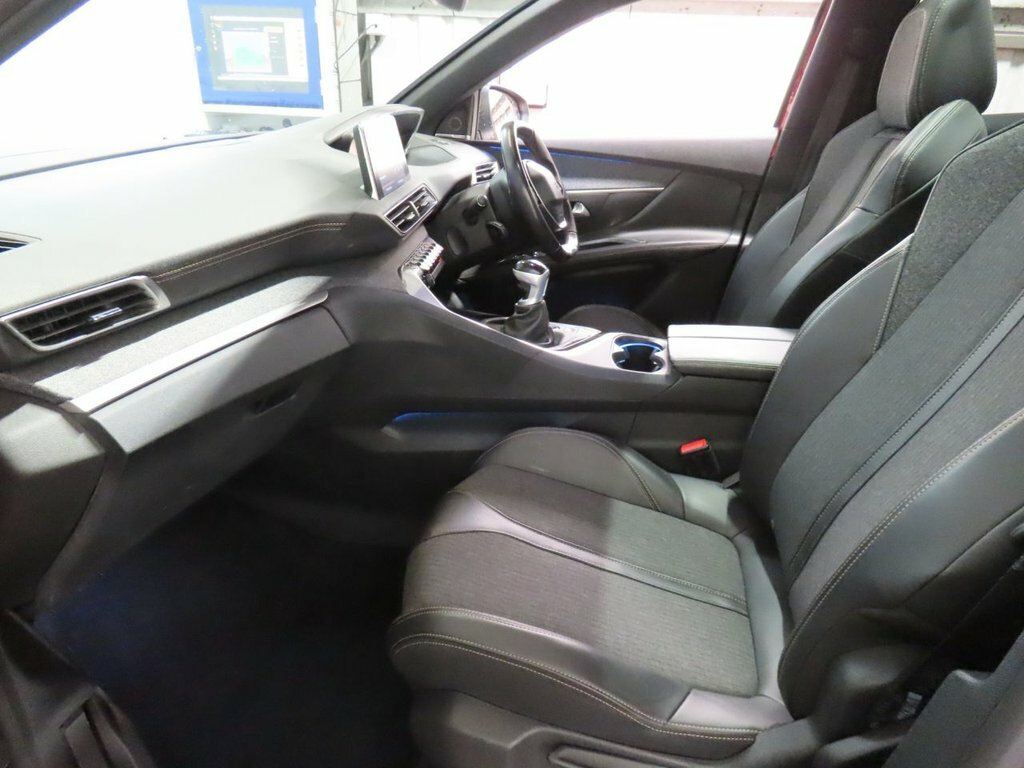 Peugeot 3008 1.5L Gt Line Premium Red #6