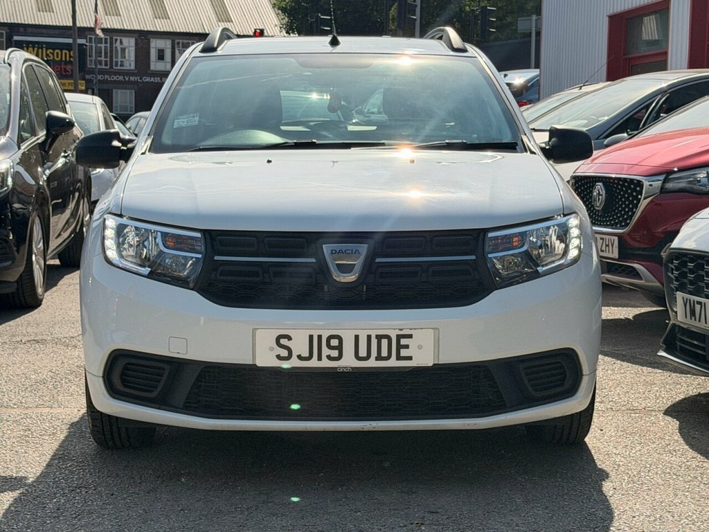 Dacia Logan 0.9L Essential White #3