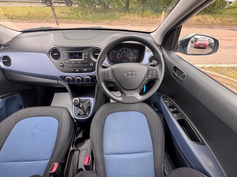 Hyundai I10 1.2 Se Hatchback Euro 5 87 Ps Grey #26