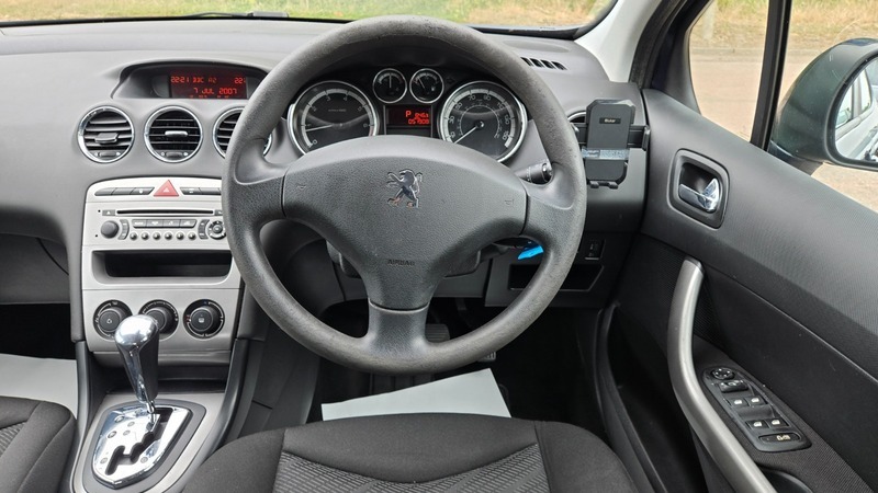 Peugeot 308 Hatchback Silver #30