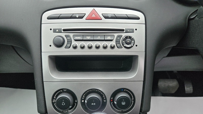 Peugeot 308 Hatchback Silver #27