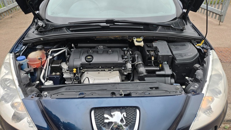 Peugeot 308 Hatchback Silver #35