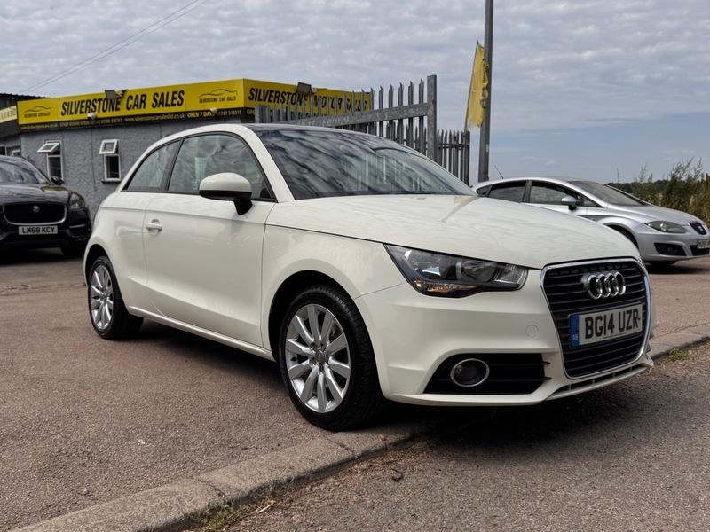 Audi A1 Tfsi Sport White #4