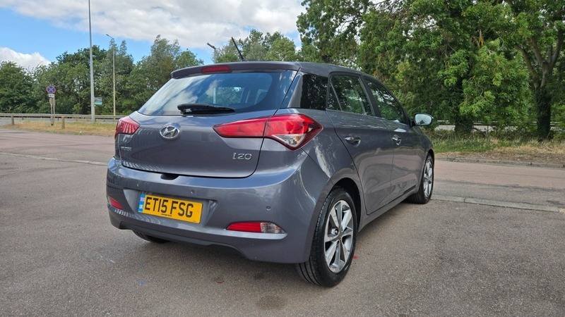 Hyundai I20 Mpi Se White #10