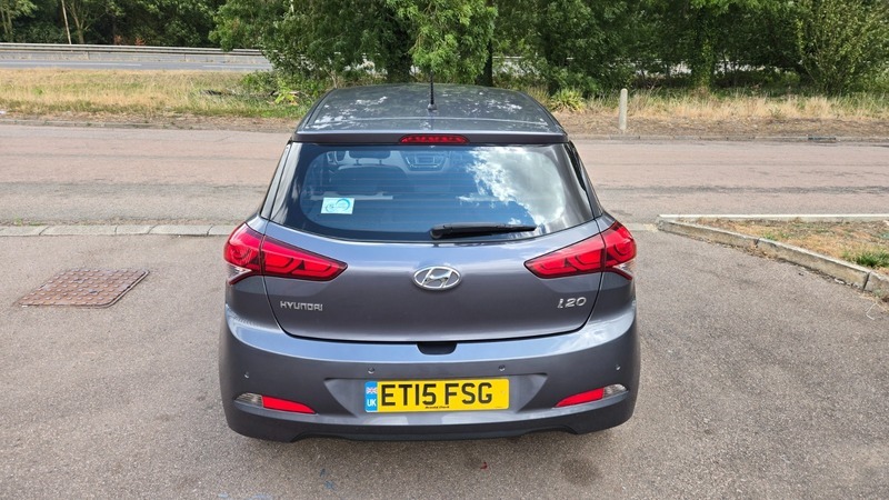 Hyundai I20 Mpi Se White #14