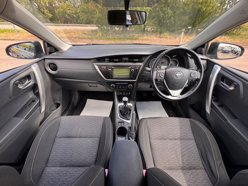 Toyota Auris Vvt-i Excel Hybrid Blue #26