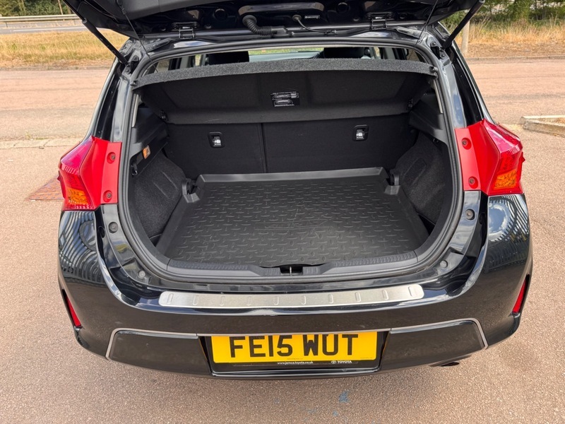 Toyota Auris Vvt-i Excel Hybrid Blue #25