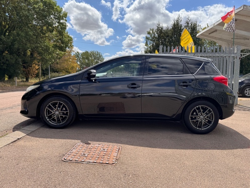 Toyota Auris Vvt-i Excel Hybrid Blue #16