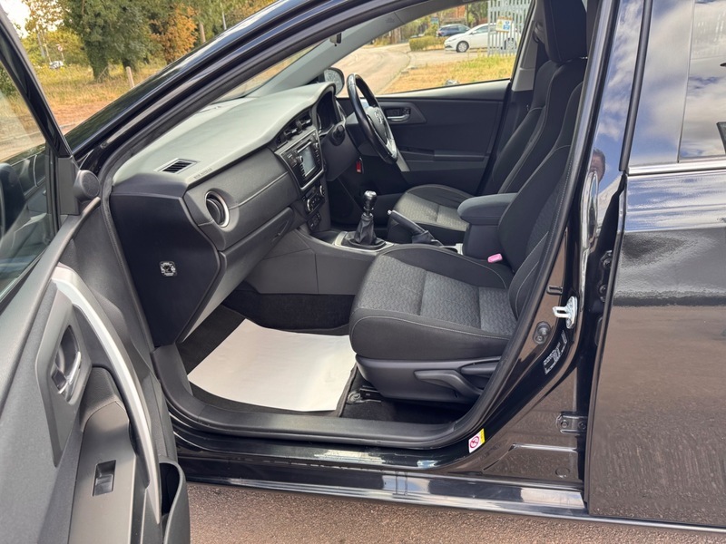 Toyota Auris Vvt-i Excel Hybrid Blue #21