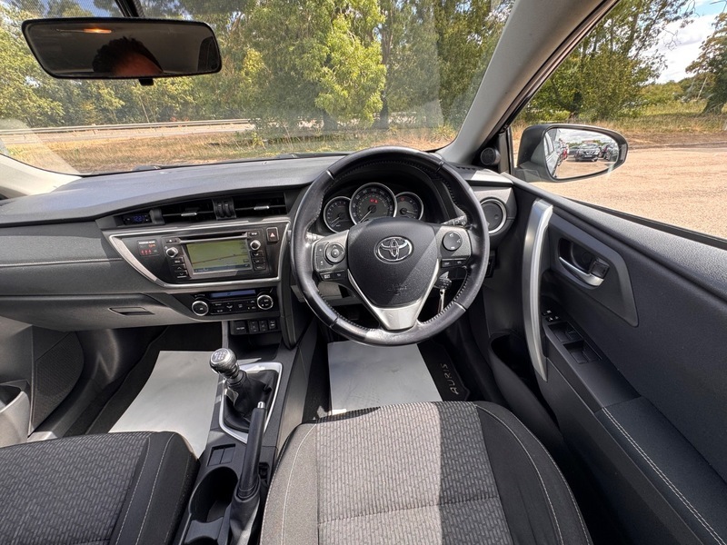 Toyota Auris Vvt-i Excel Hybrid Blue #27