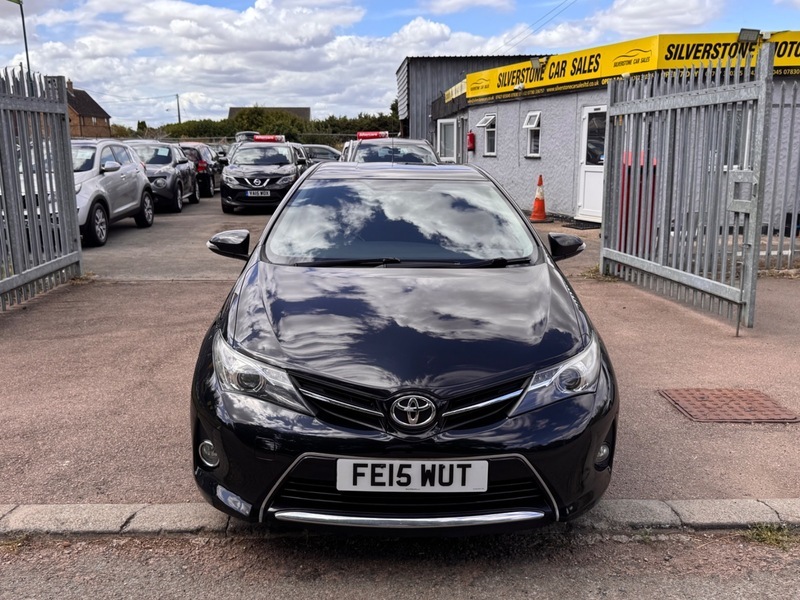 Toyota Auris Valvematic Icon Plus Black #2