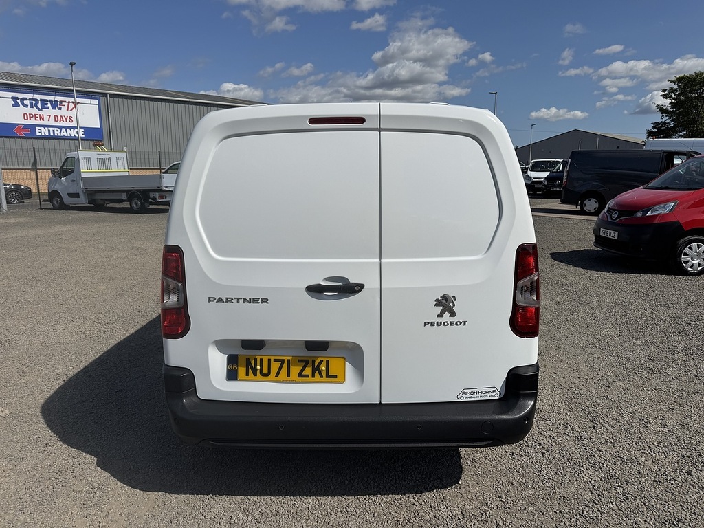 Peugeot Partner Bluehdi 850 Professional Premium White #5