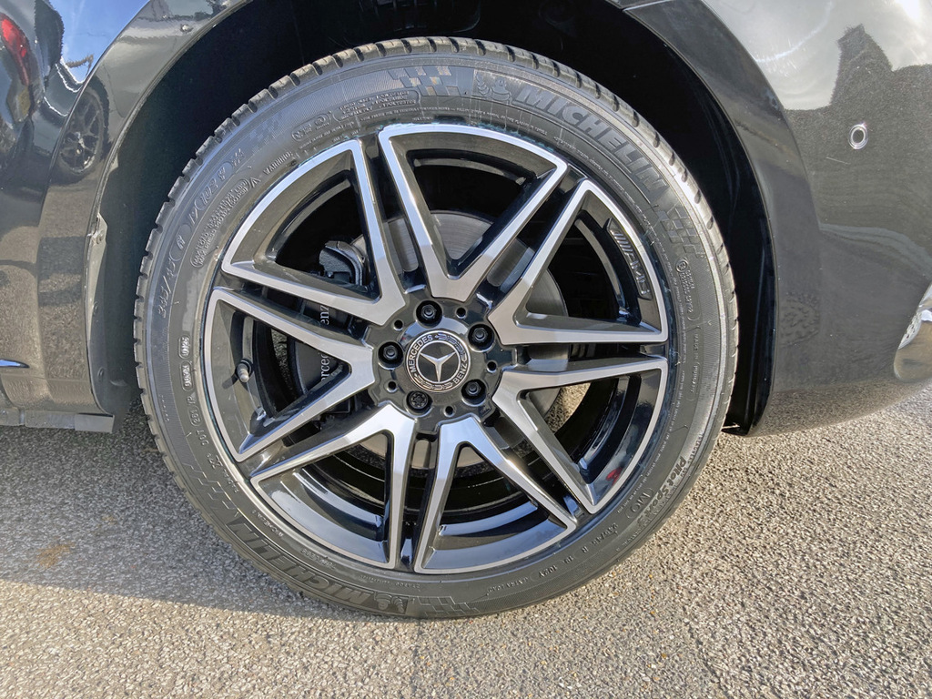Mercedes-Benz V Class Mpv Black #13