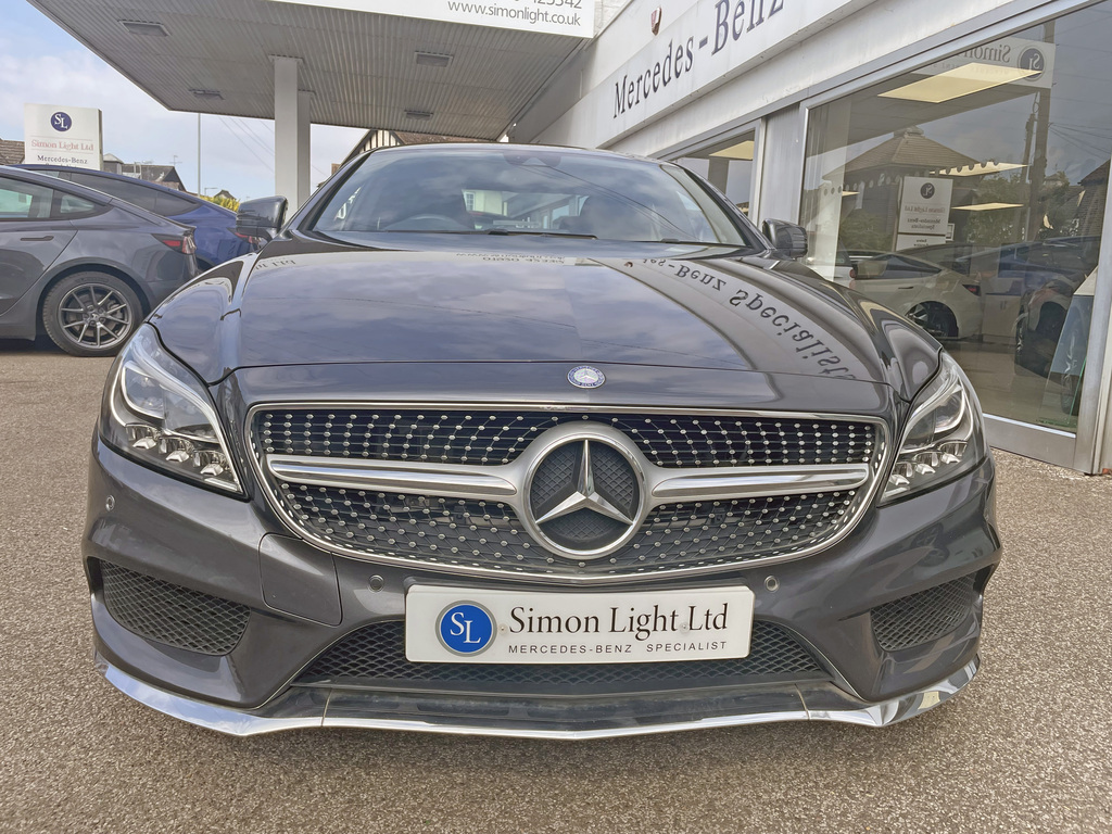 Mercedes-Benz CLS Coupe Red #20