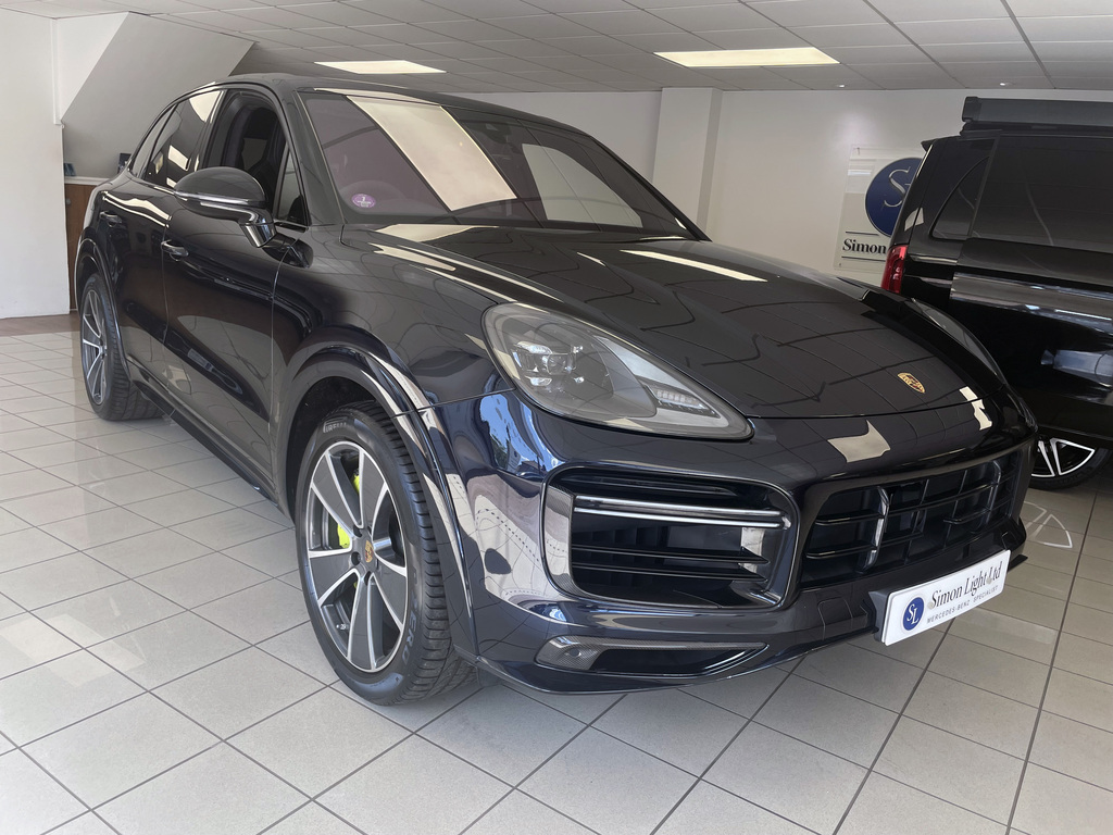 Porsche Cayenne Cayenne Turbo S E-hybrid Blue