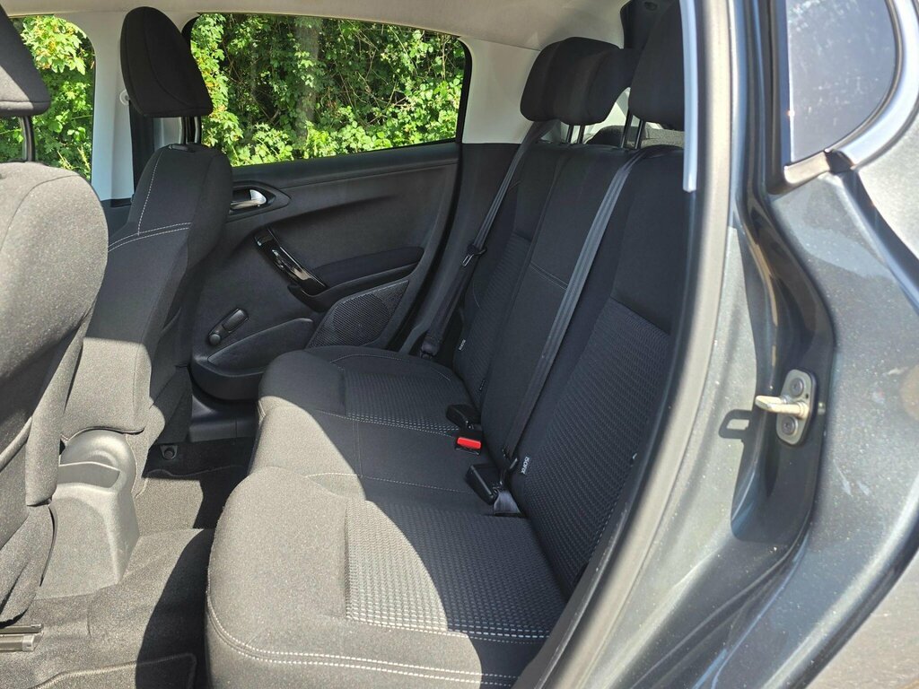 Peugeot 208 1.2 Puretech Allure Hatchback Eu Black #24