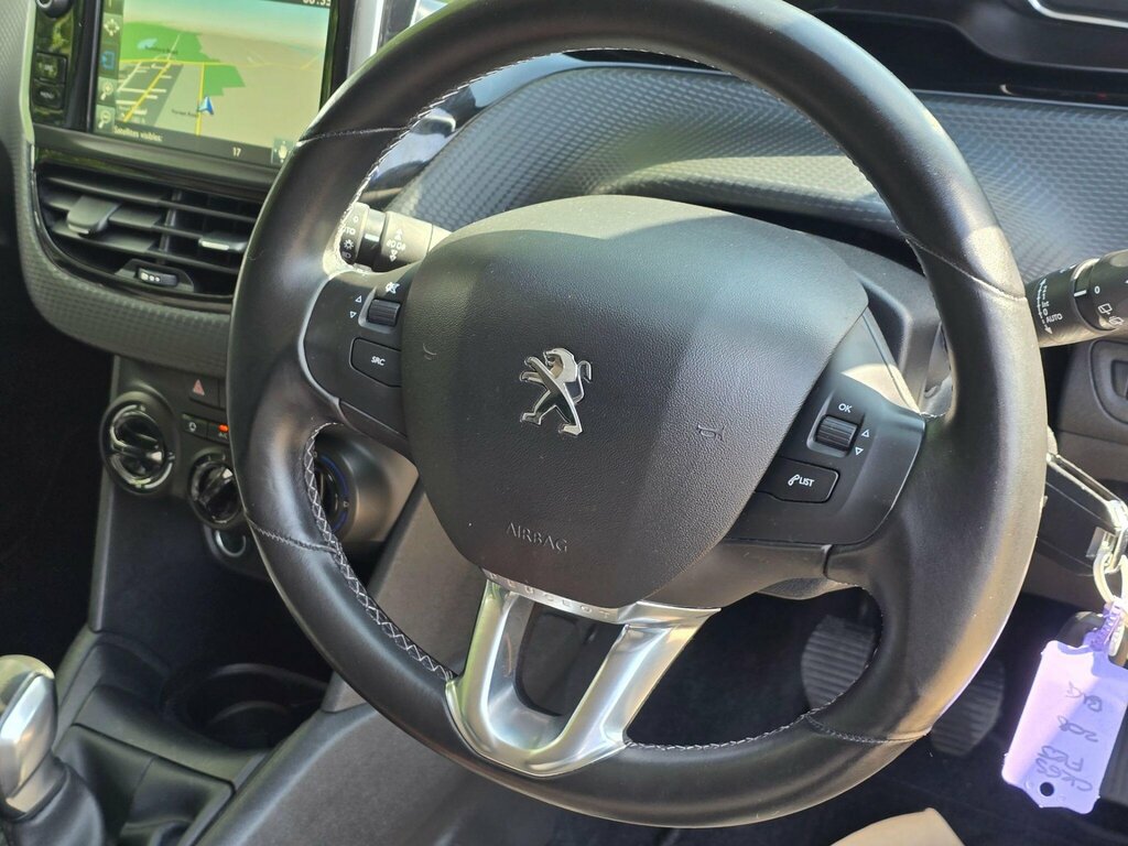Peugeot 208 1.2 Puretech Allure Hatchback Eu Black #16