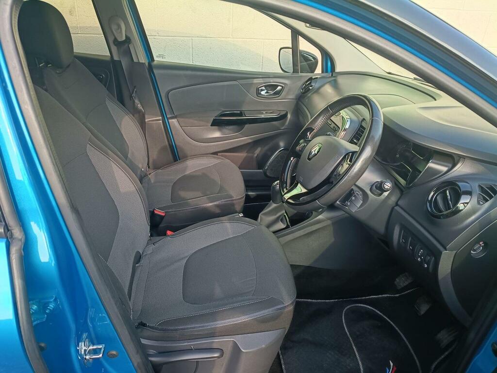 Renault Captur 1.5 Dci 90 Dynamique Medianav Edc White #6