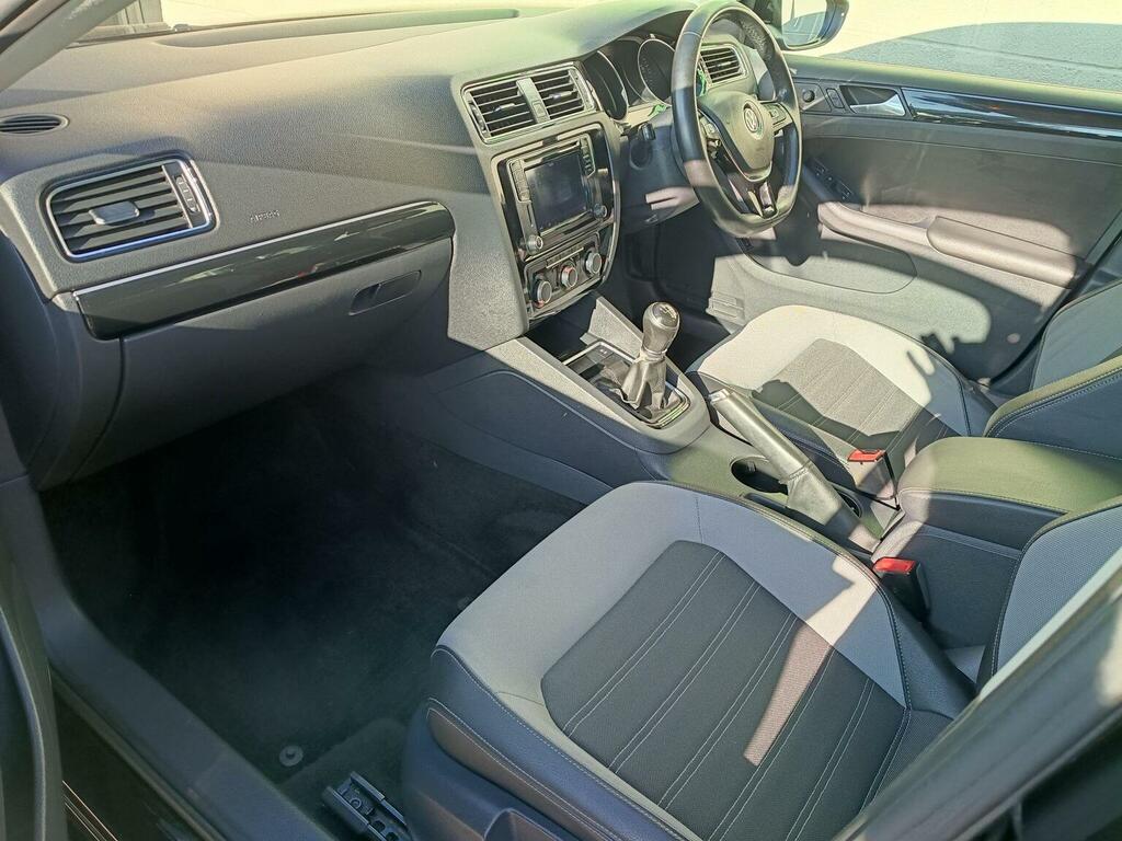 Volkswagen Jetta 2.0 Tdi Gt Saloon Blue #9