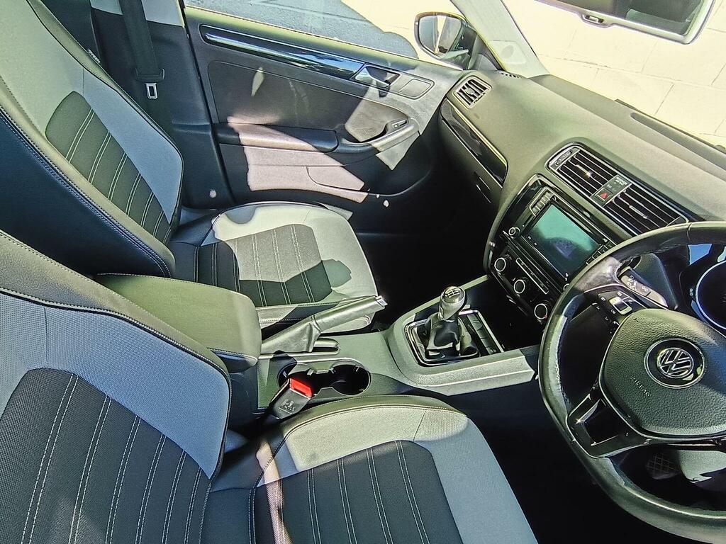Volkswagen Jetta 2.0 Tdi Gt Saloon Blue #8