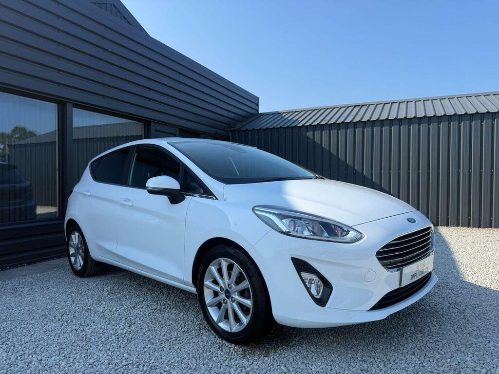 Ford Fiesta 1.0T Ecoboost Titanium Euro 6 Ss 202020 White