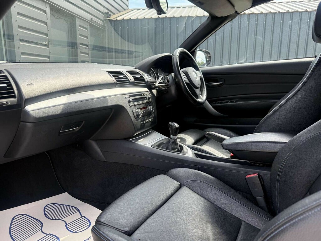 BMW 1 Series 2012 Bmw 1-Seriesnbsp1.6 116I Sport Euro 5 White #21