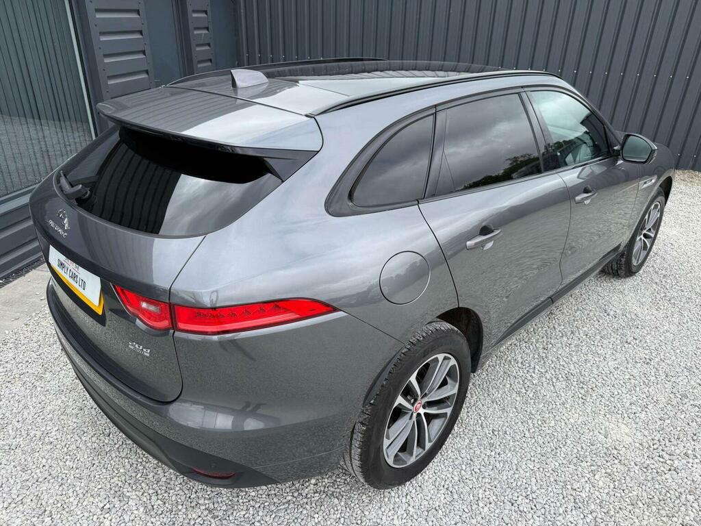 Jaguar F-Pace 2.0D Prestige Awd Grey #18