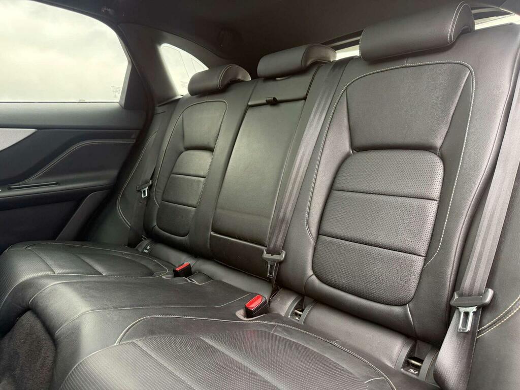 Jaguar F-Pace 2.0D Prestige Awd Grey #24