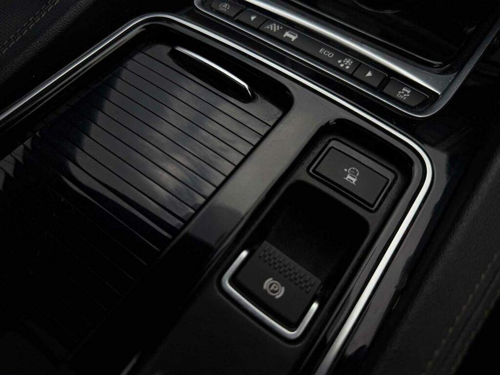 Jaguar F-Pace 2.0D Prestige Awd Grey #47