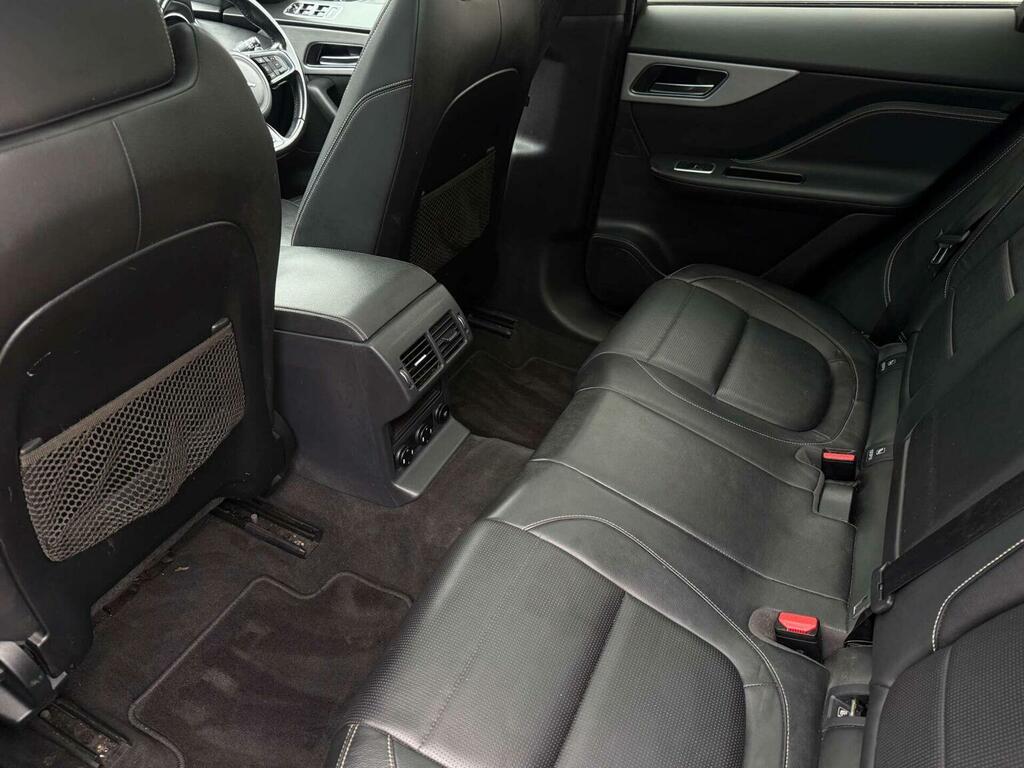 Jaguar F-Pace 2.0D Prestige Awd Grey #40