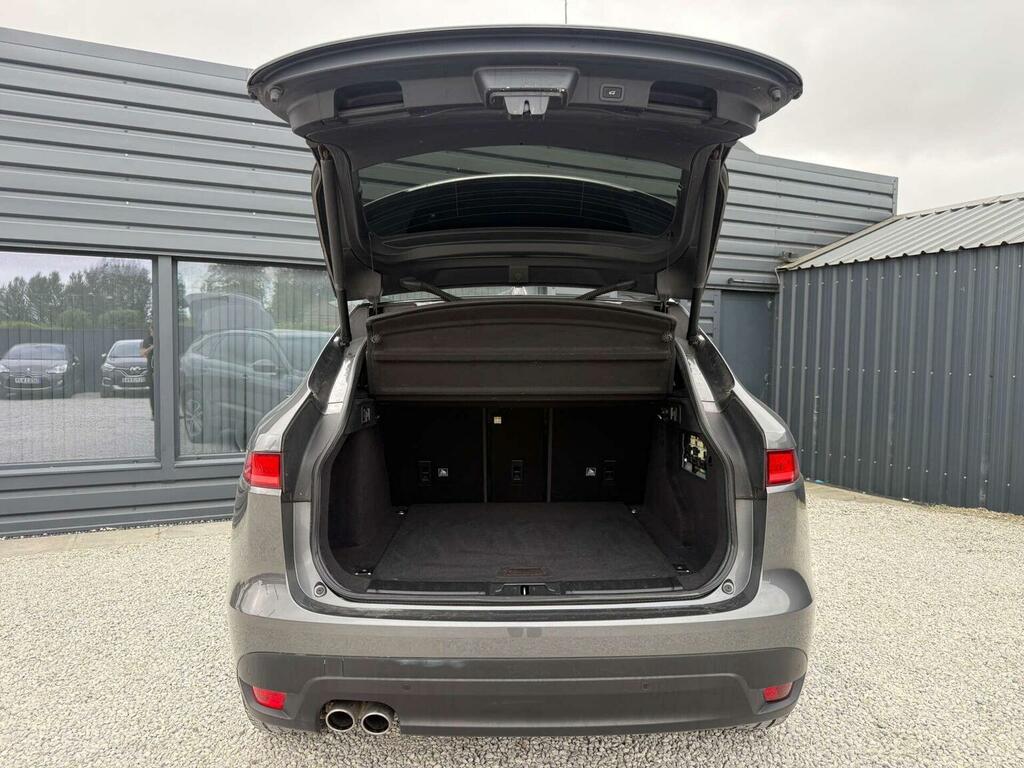 Jaguar F-Pace 2.0D Prestige Awd Grey #19