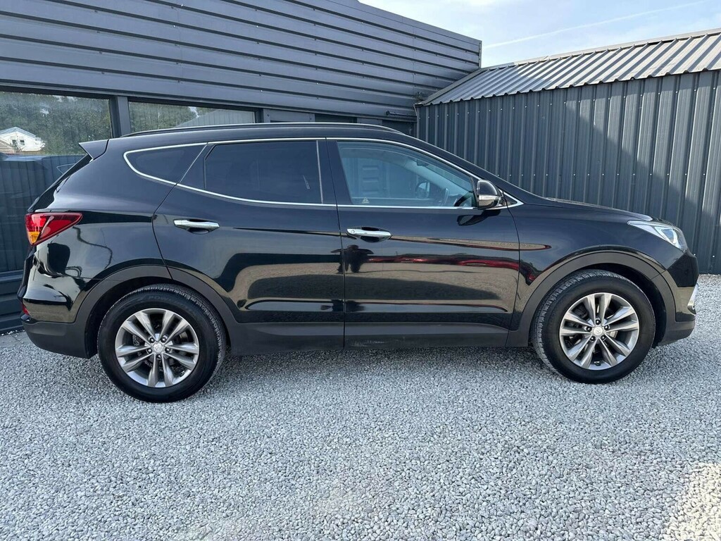 Hyundai Santa Fe 2.2 Crdi Blue Drive Premium 4Wd Euro 6 Ss Black #2