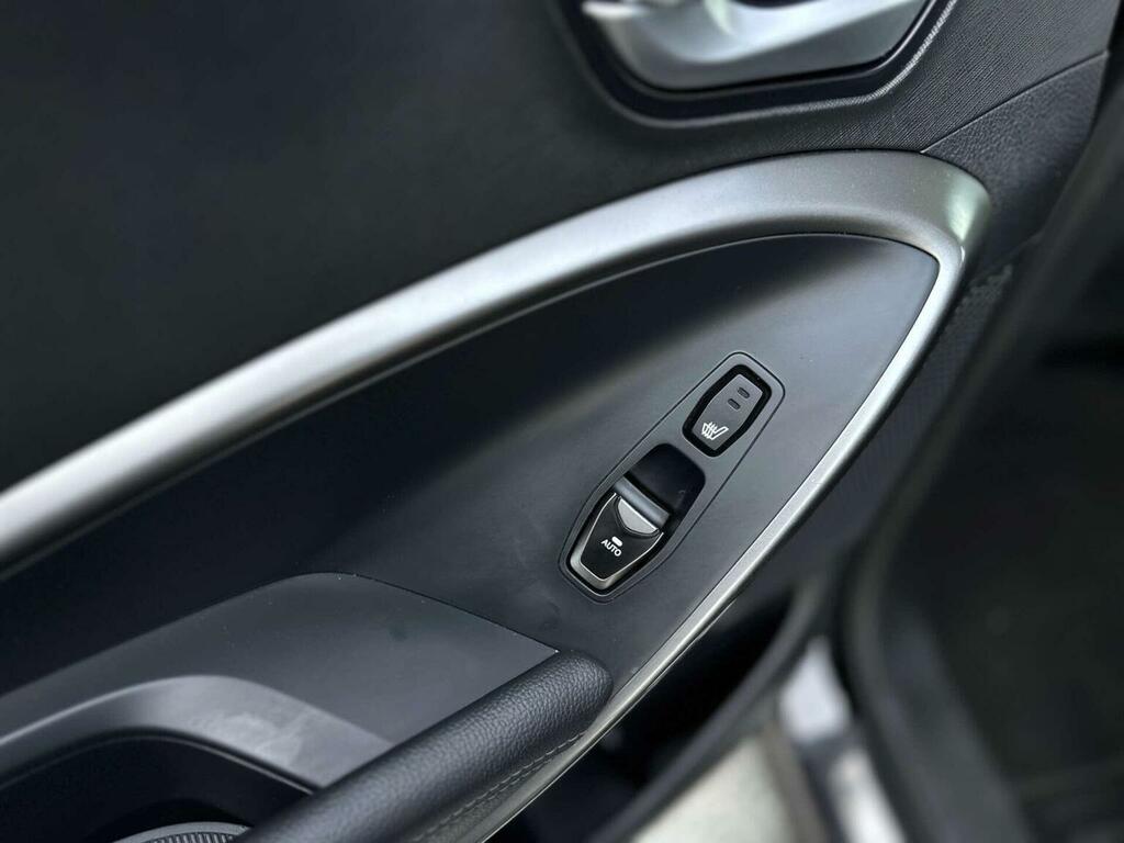 Hyundai Santa Fe Black #46