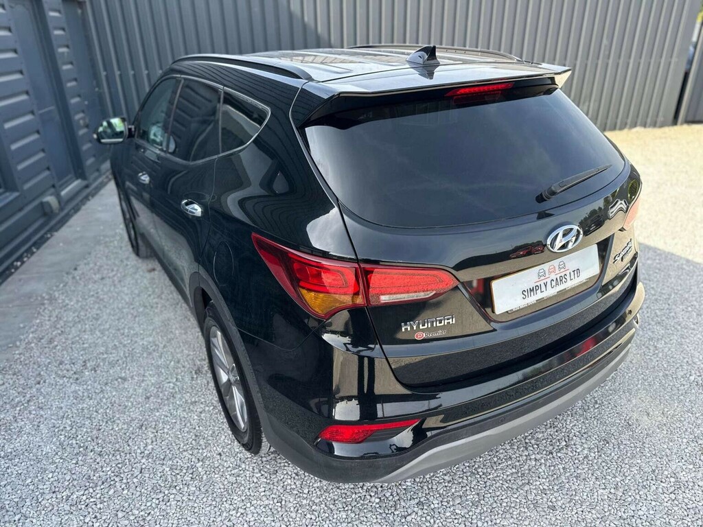 Hyundai Santa Fe Black #22