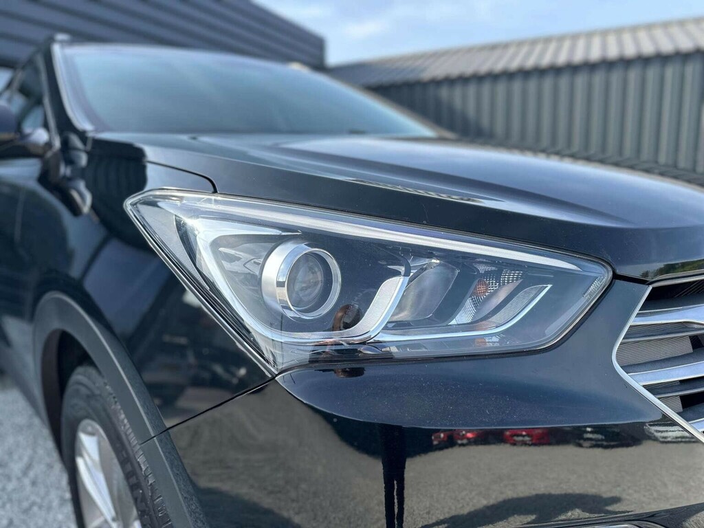 Hyundai Santa Fe Black #10