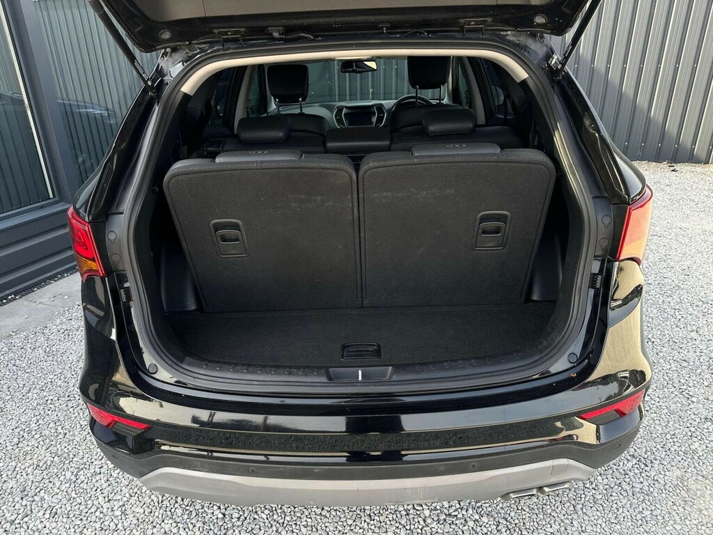 Hyundai Santa Fe Black #24