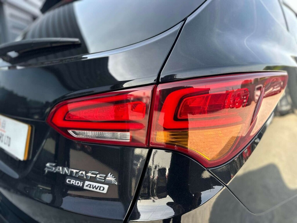Hyundai Santa Fe Black #17
