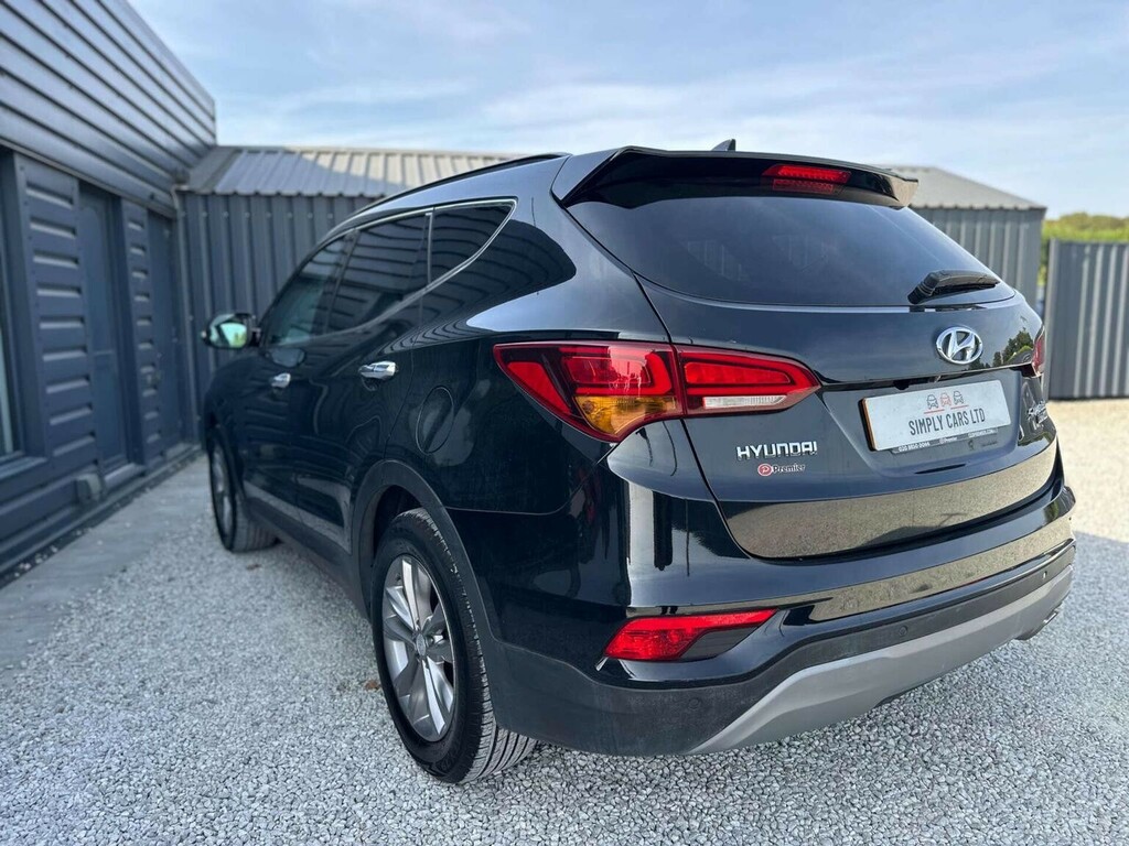 Hyundai Santa Fe 2.2 Crdi Blue Drive Premium 4Wd Euro 6 Ss Black #5