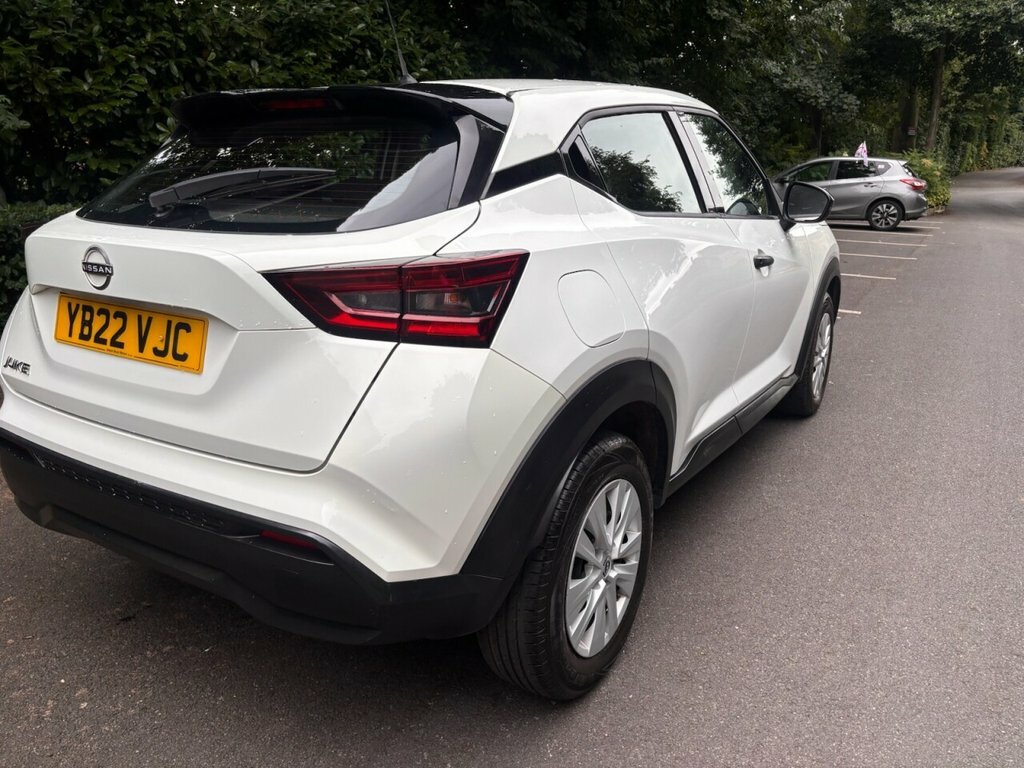 Nissan Juke 1L Visia White #3