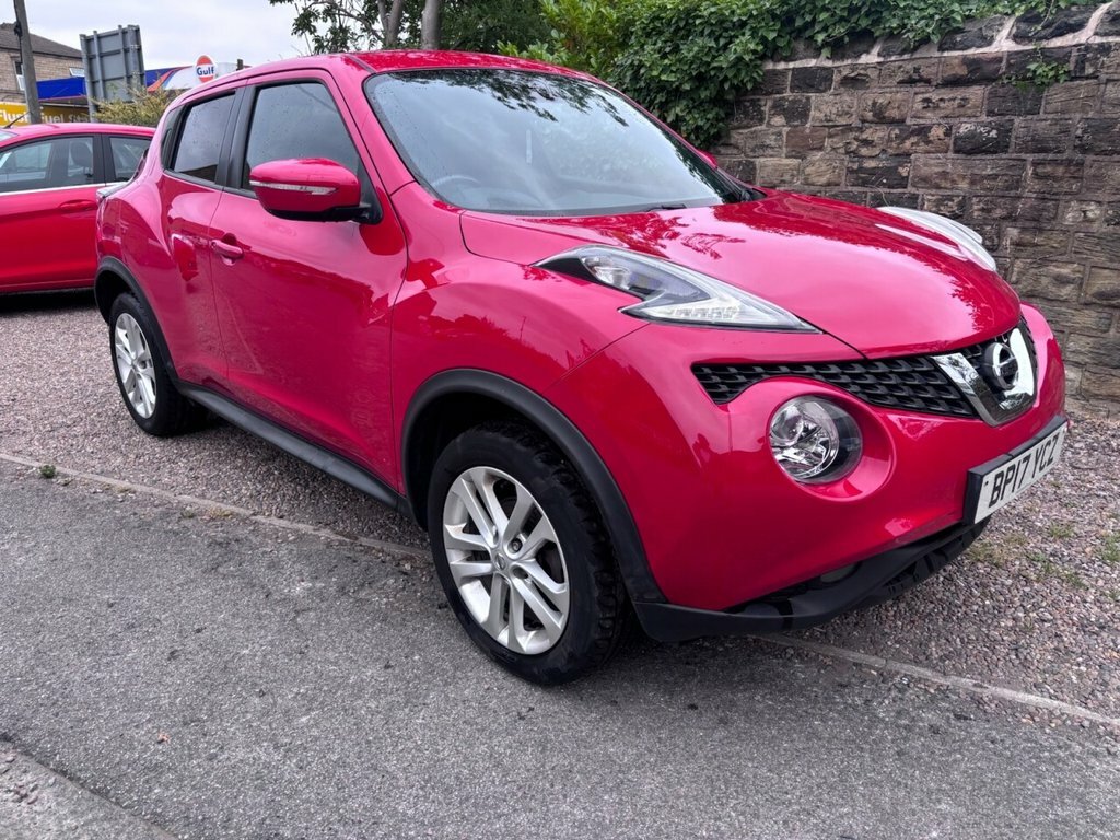 Nissan Juke 1.2L N-connecta Red